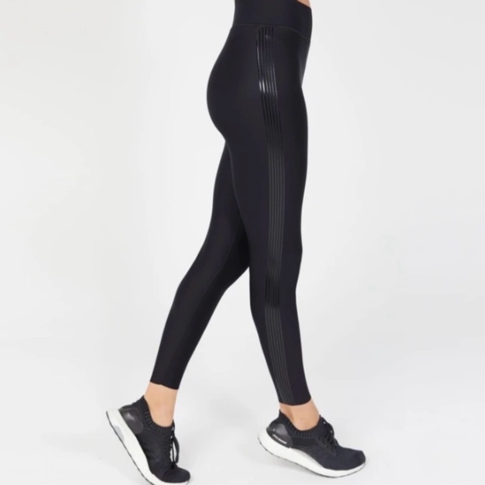 ULTRACOR Ultra Six Stripe in Nero Patent Black Leggings